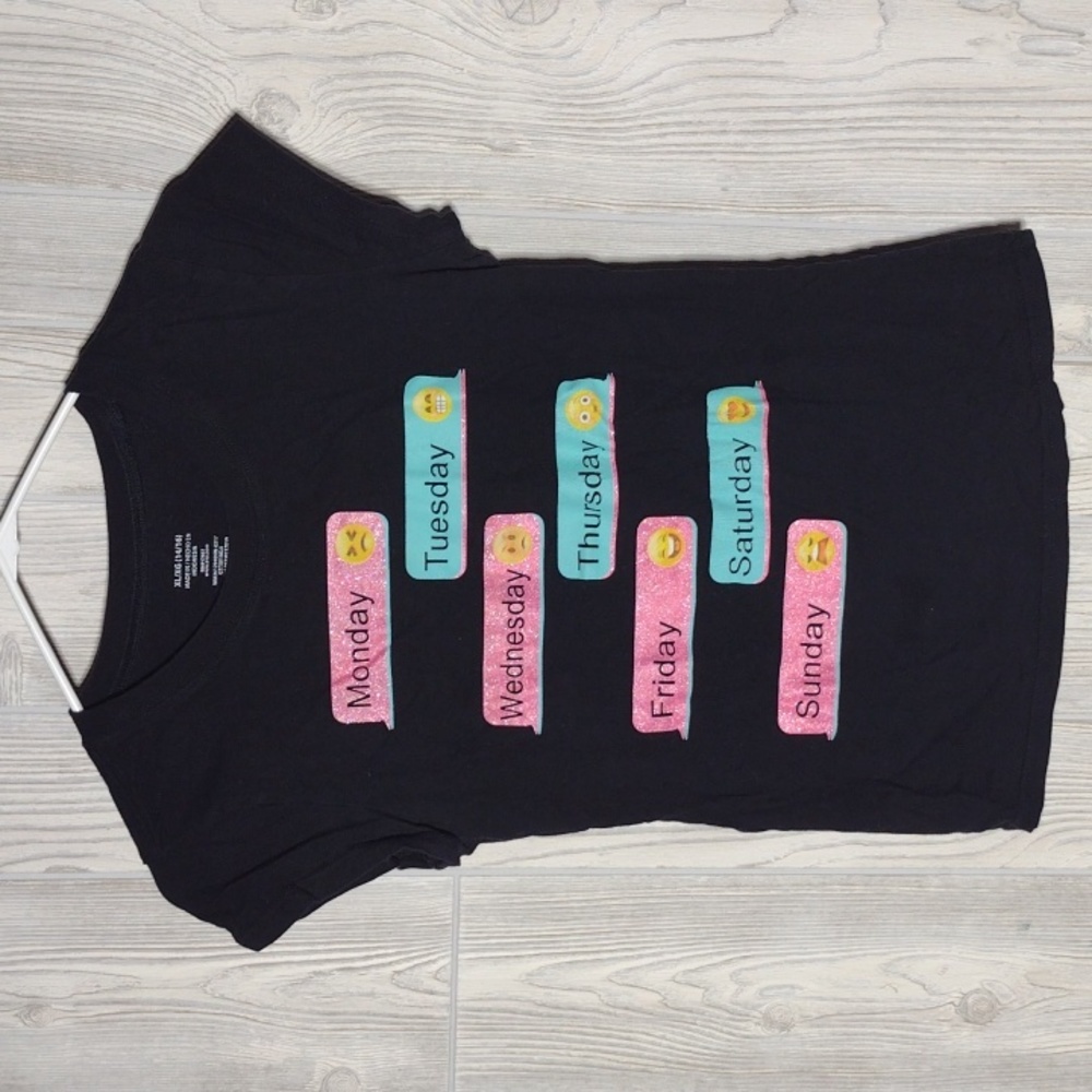 ✴️3 for $15: Daily Emoticons Tee